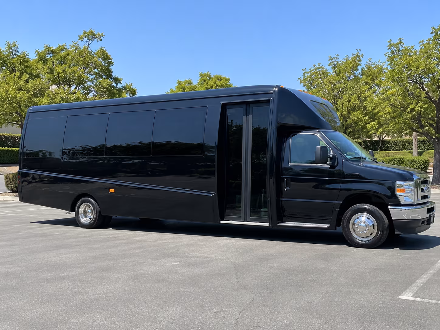 dunwoody coordinate group travel with dunwoody winery tour bus rentals