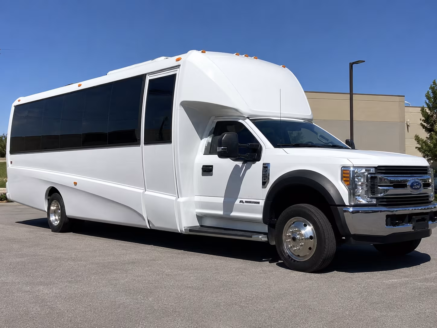 dunwoody prom party bus rentals in dunwoody