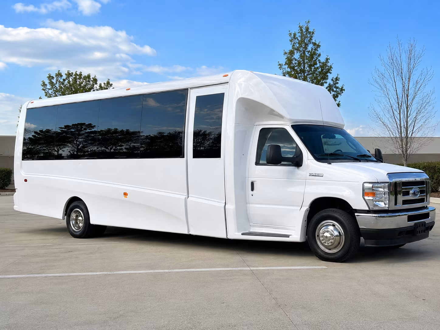 from small private tastings to full vineyard day trips there is a bus for your group