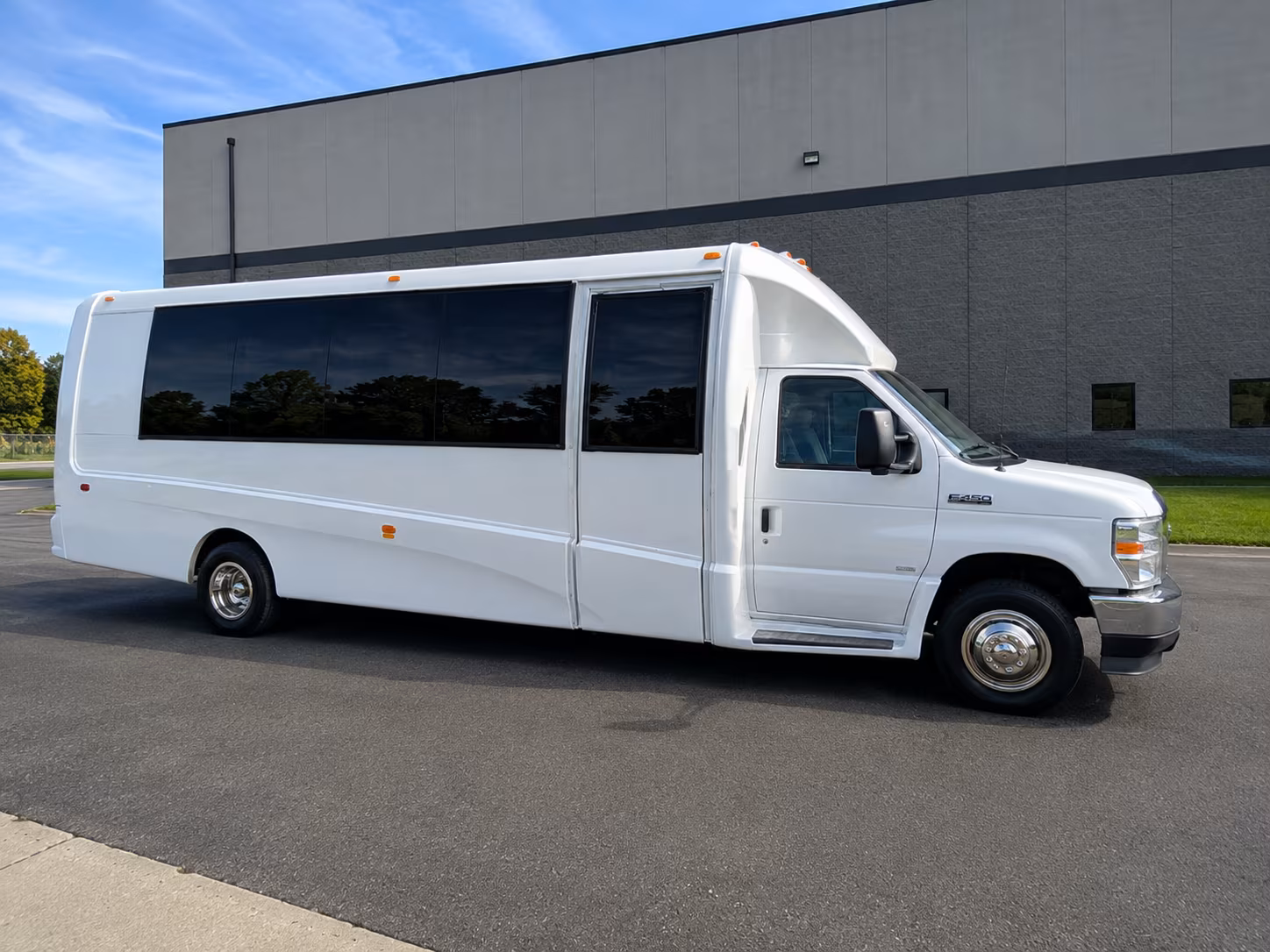 how your starting location affects charter bus rates in johns creek georgia