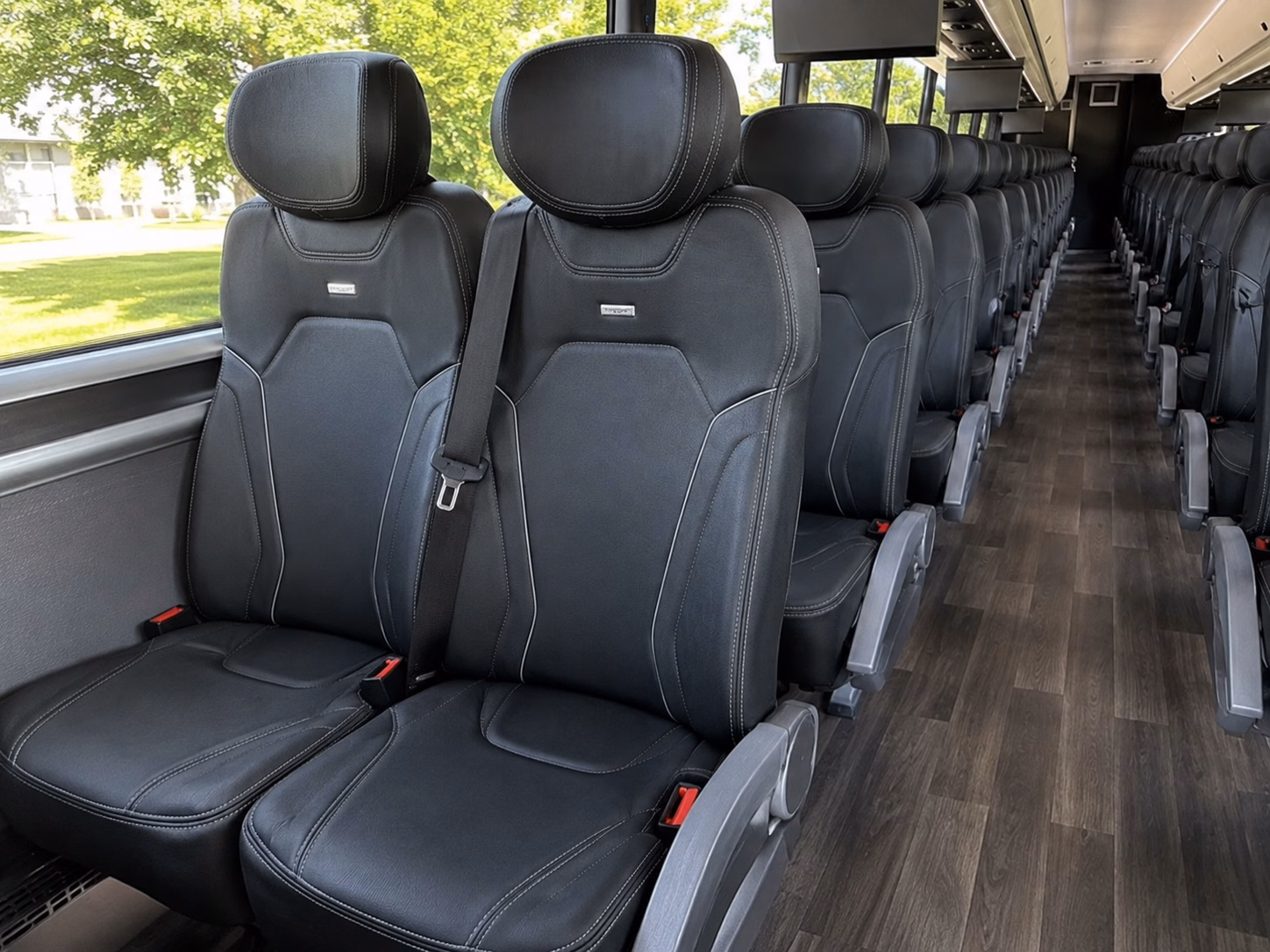 roswell charter bus transportation to and from roswell area airports