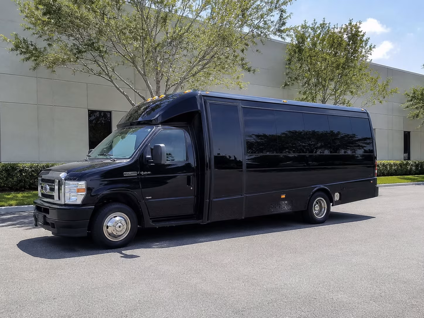 roswell set up employee shuttles for roswell businesses